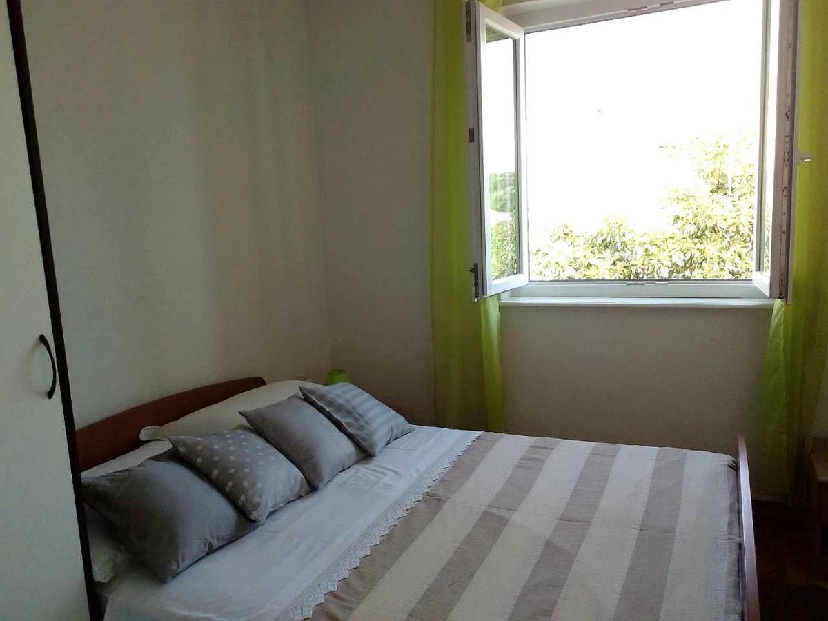 Apartment Dora 1 Jakisnica Lun  Ngoại thất bức ảnh